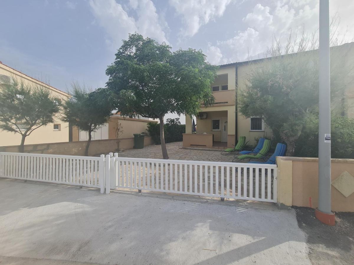 ויר Apartman ˝Abaza˝ מראה חיצוני תמונה